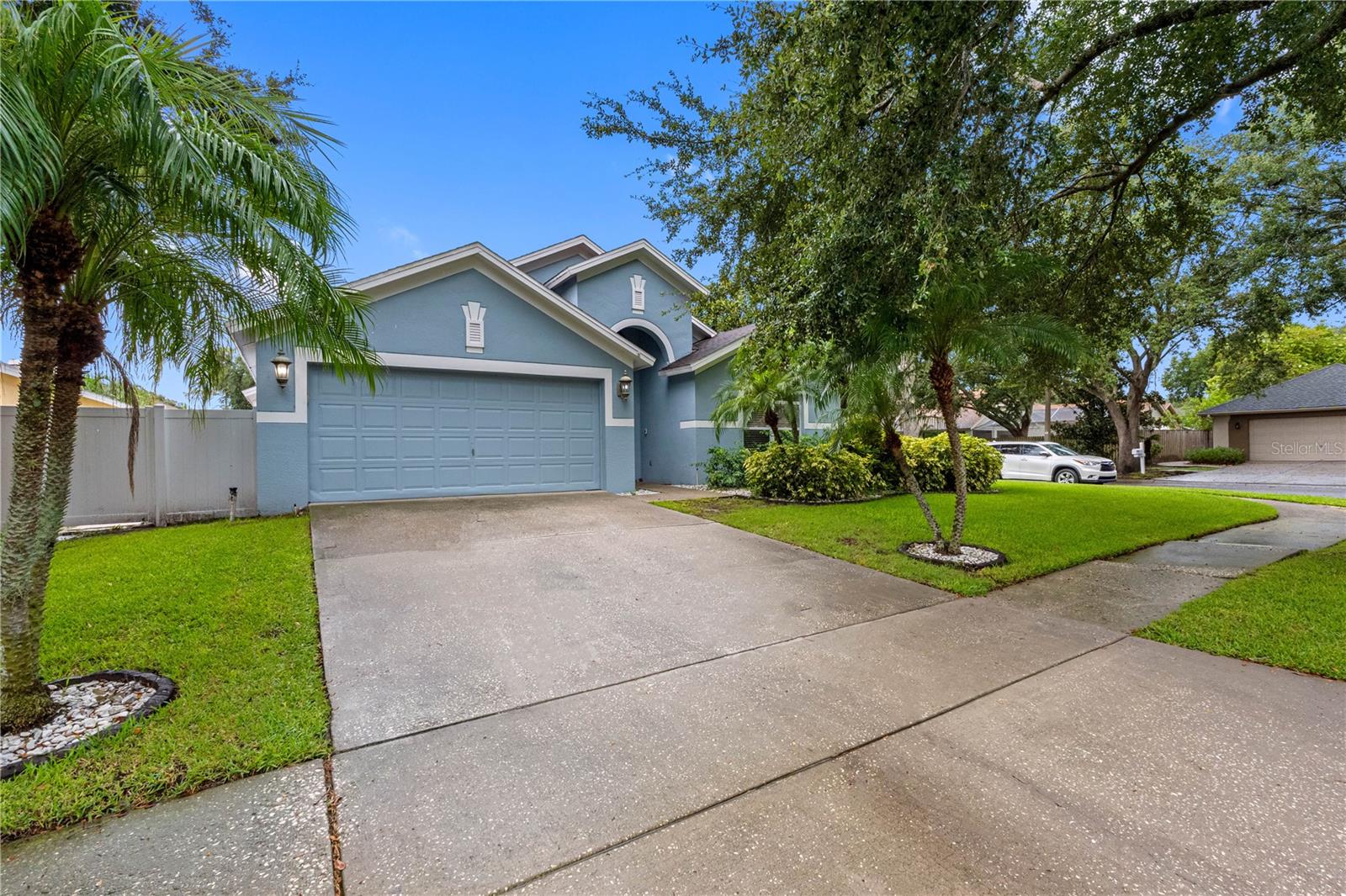 3306 Pin Oak Ln, Tampa, FL 33618 photo