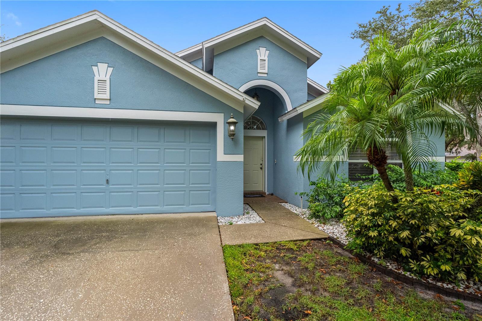 3306 Pin Oak Ln, Tampa, FL 33618 photo