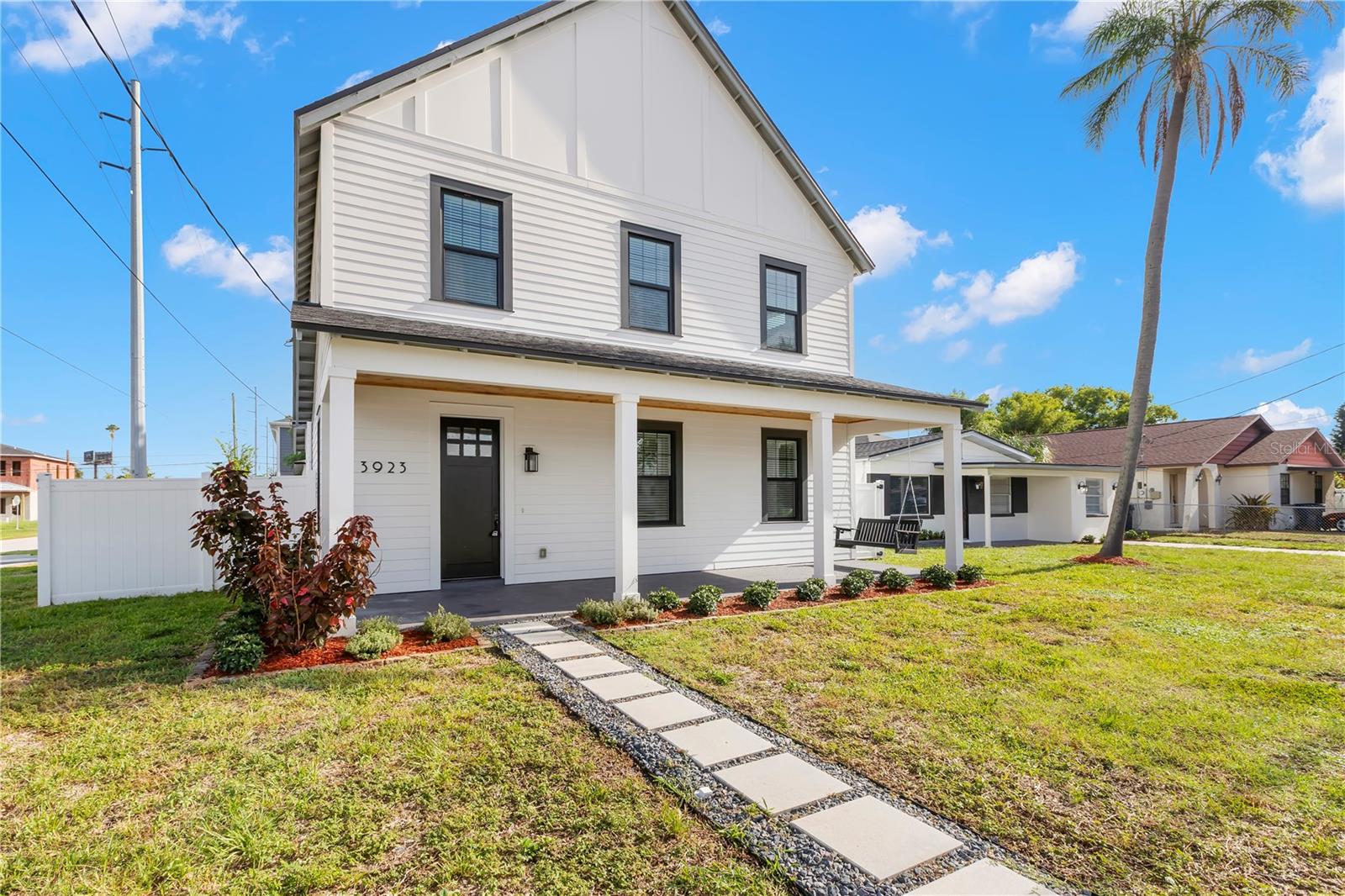 3923 Gray St, Tampa, FL 33609