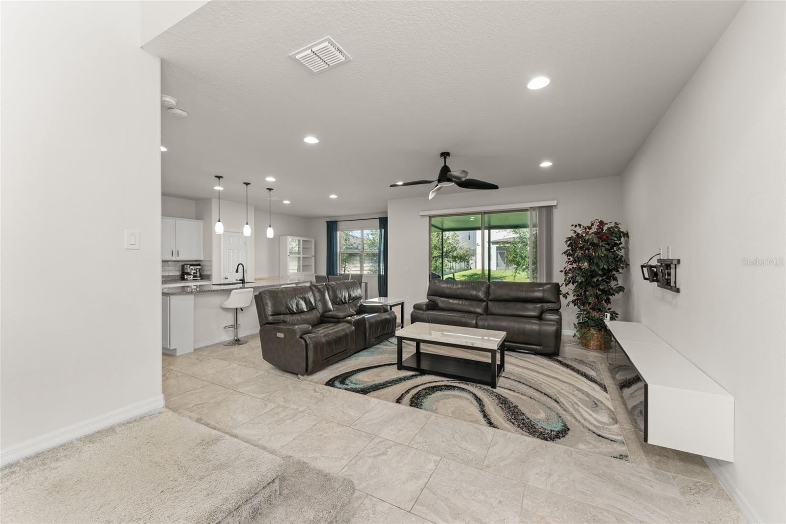 2631 E Lake Pointe Dr, Kissimmee, FL 34744 photo