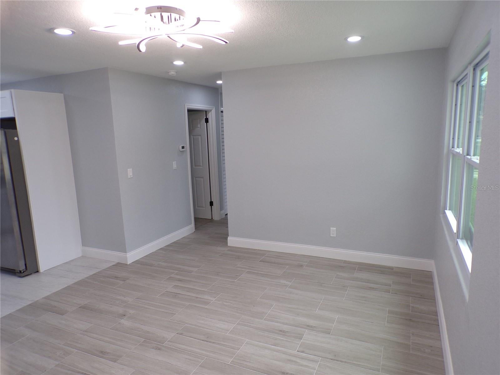 13674 120 Ln, Seminole, FL 33778 photo