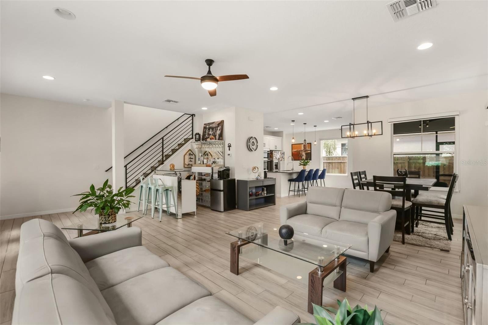 2338 S Brown Ave, Orlando, FL 32806 photo