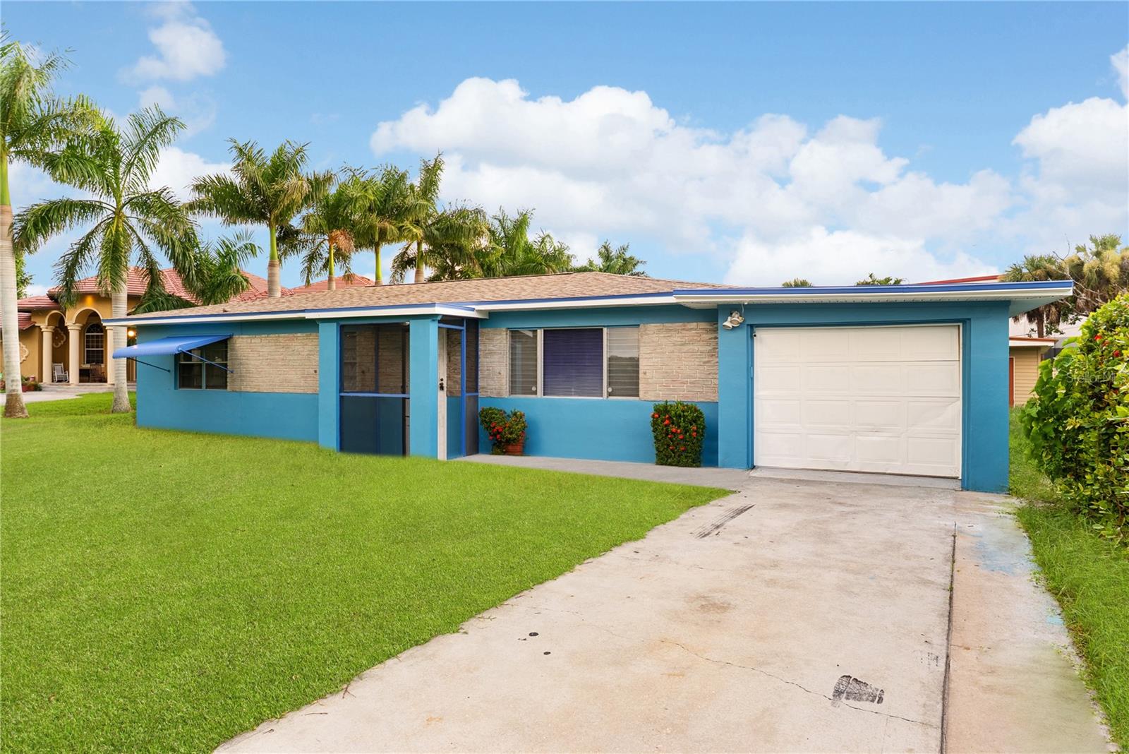 2055 Maravilla Cir, Fort Myers, FL 33901 photo