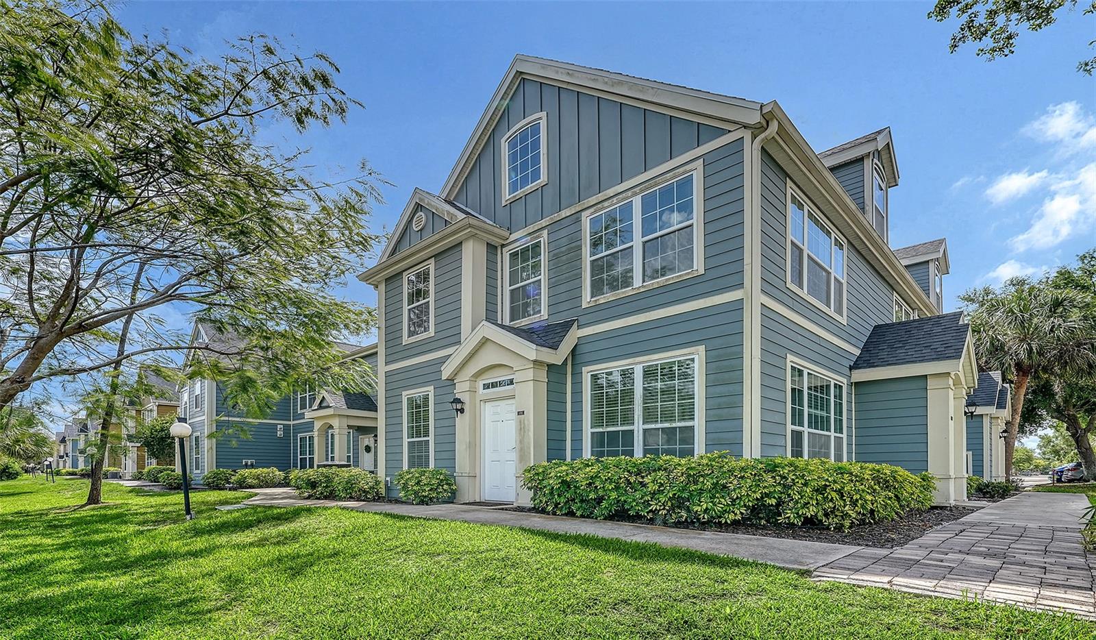 5501 Rosehill Rd, Sarasota, FL 34233