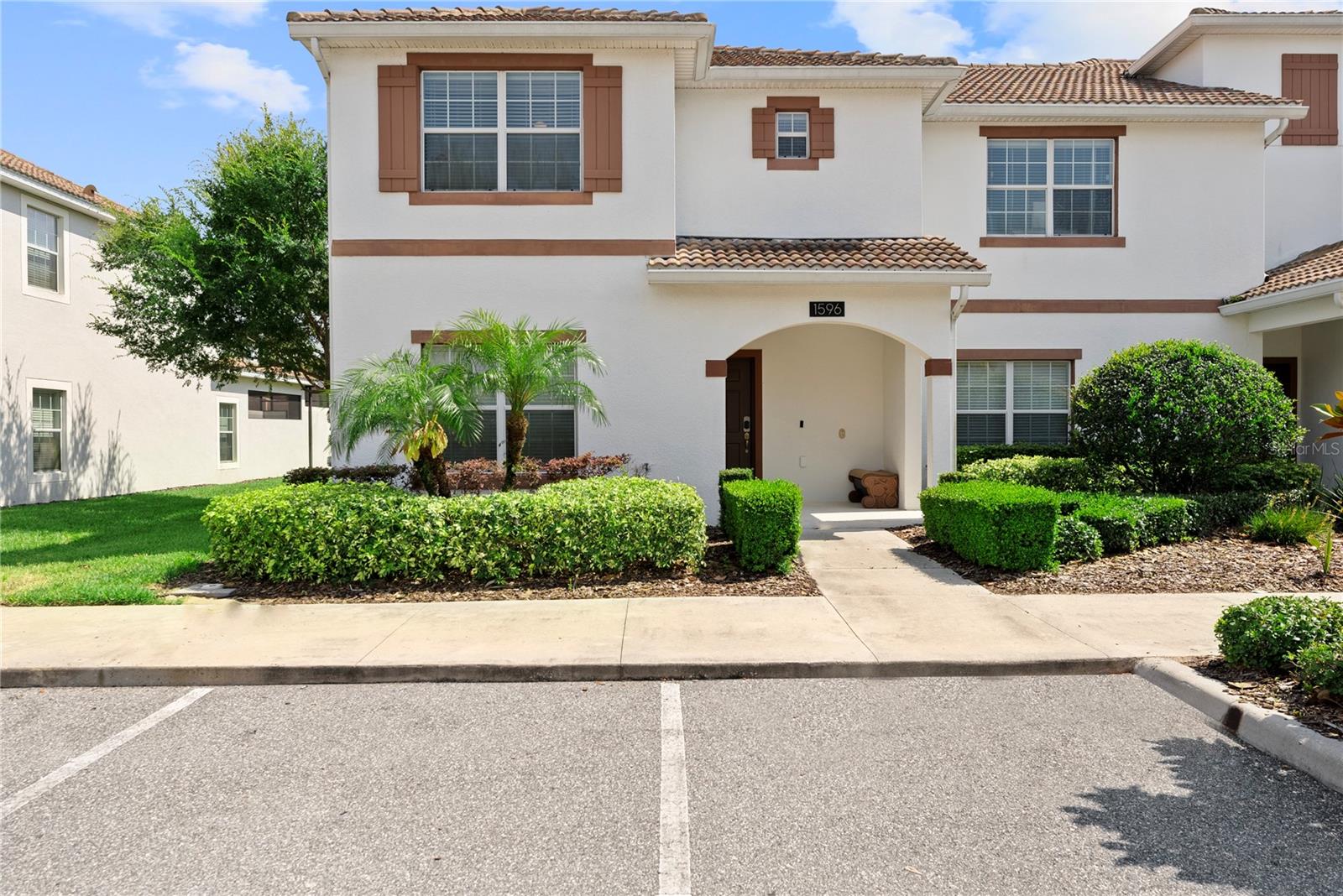1596 Moon Valley Dr, Davenport, FL 33896 photo