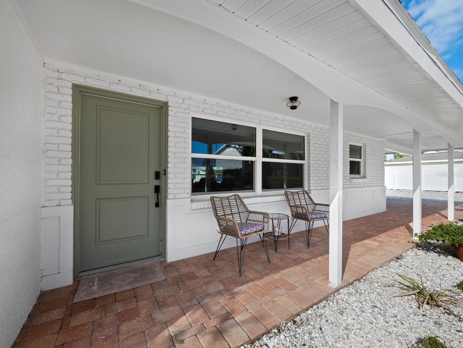 691 Tarawitt Dr, Longboat Key, FL 34228 photo