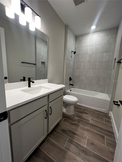 Single Family Residence in MINNEOLA FL 1881 SUNSHINE PEAK DRIVE 17.jpg