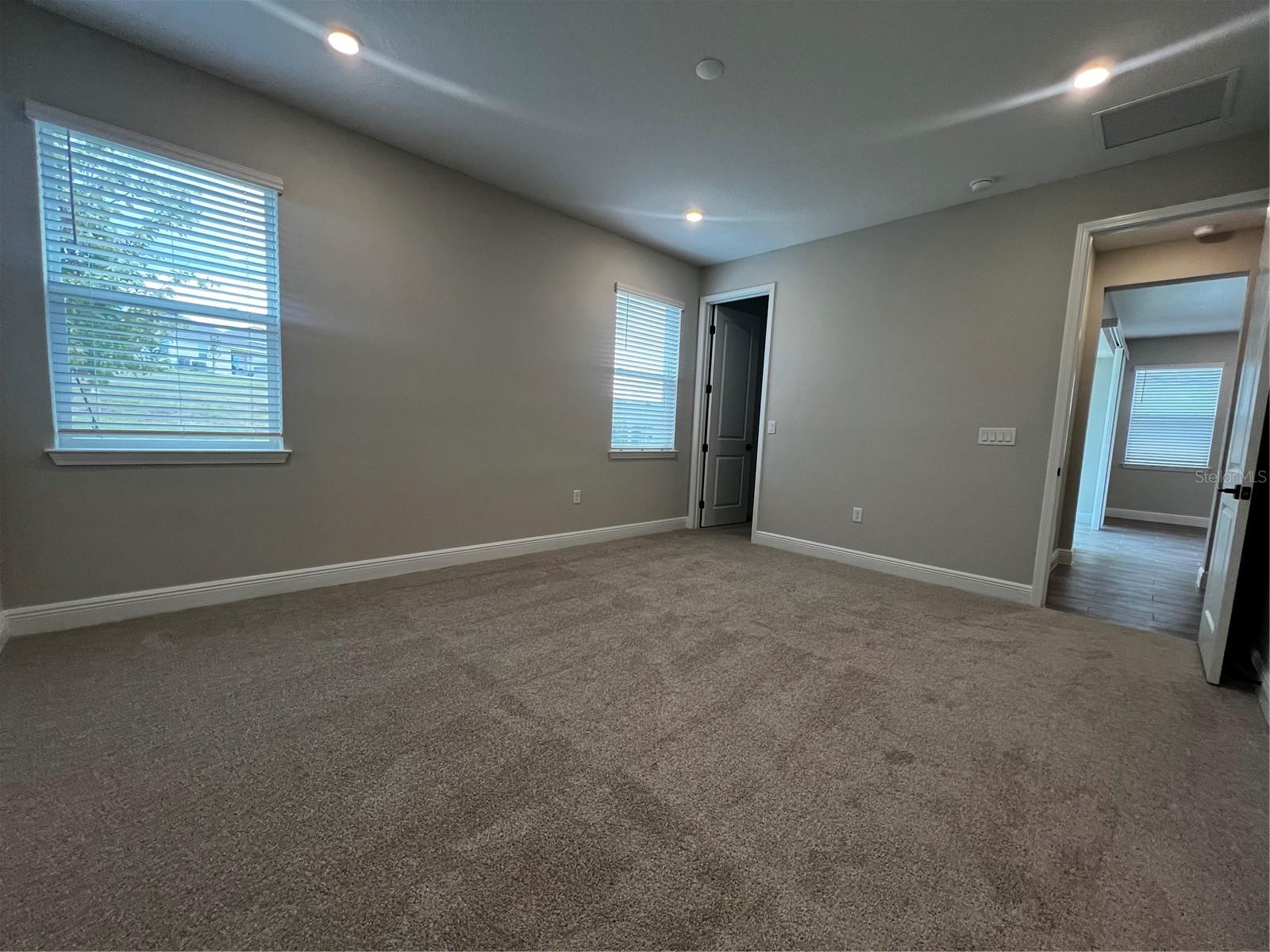 Single Family Residence in MINNEOLA FL 1881 SUNSHINE PEAK DRIVE 10.jpg