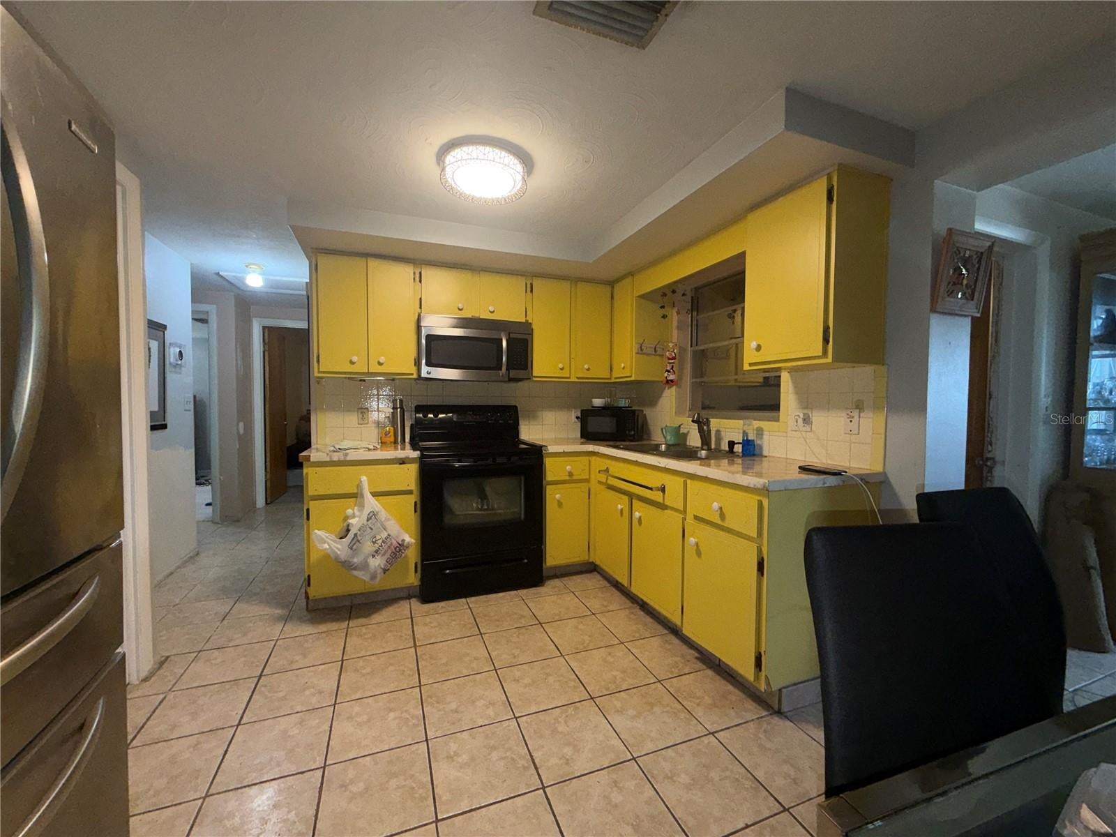 6251 6 Ave, New Port Richey, FL 34653 photo