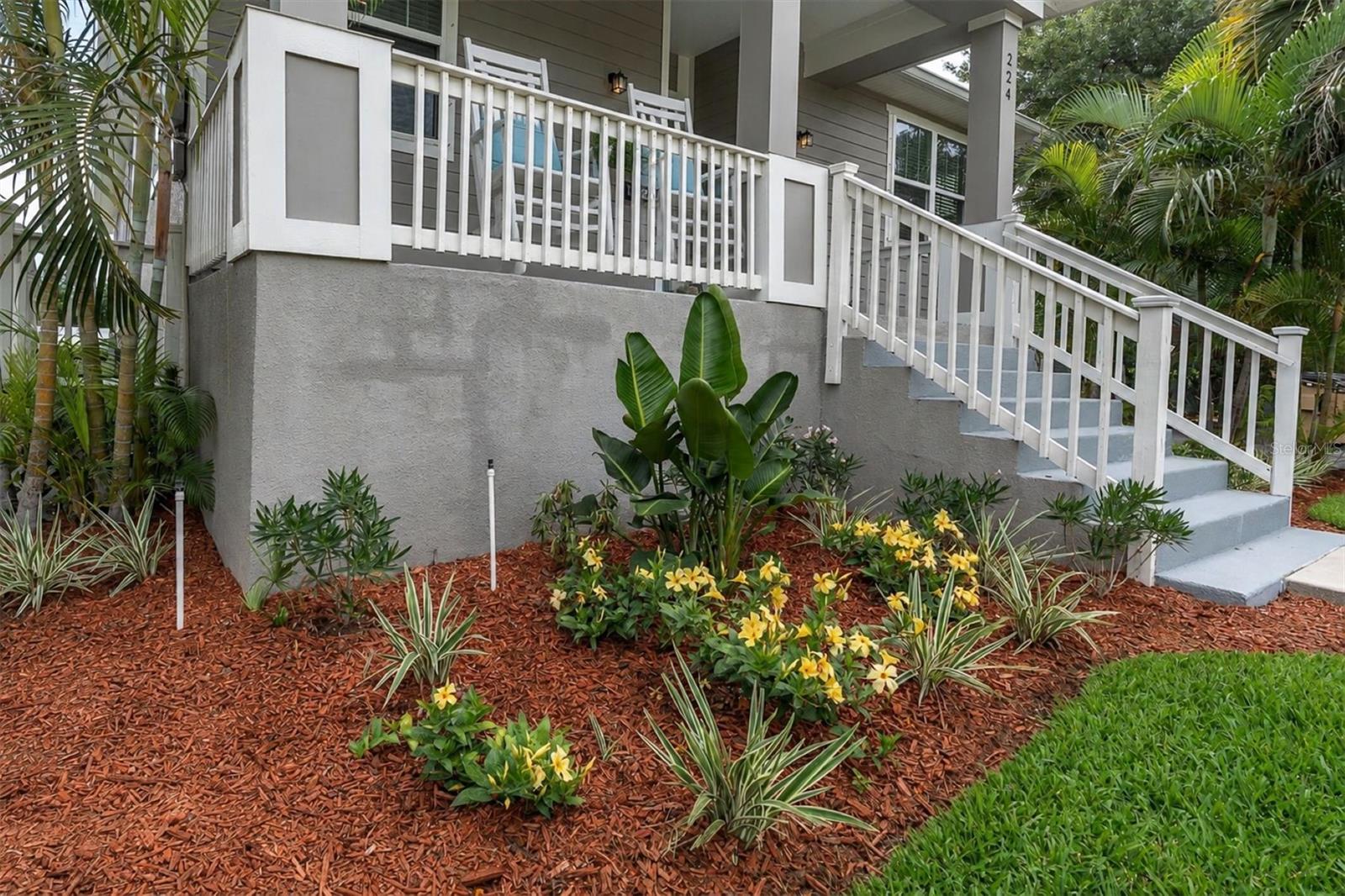 224 NE Jefferson Cir, Saint Petersburg, FL 33702 photo