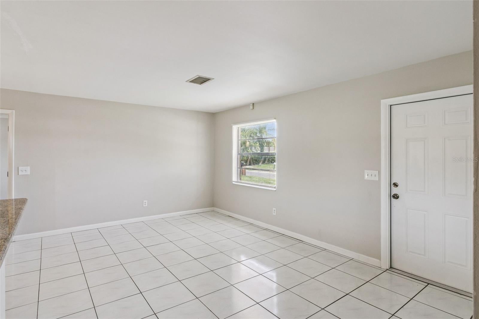 712 Clayton St, Brandon, FL 33511 photo