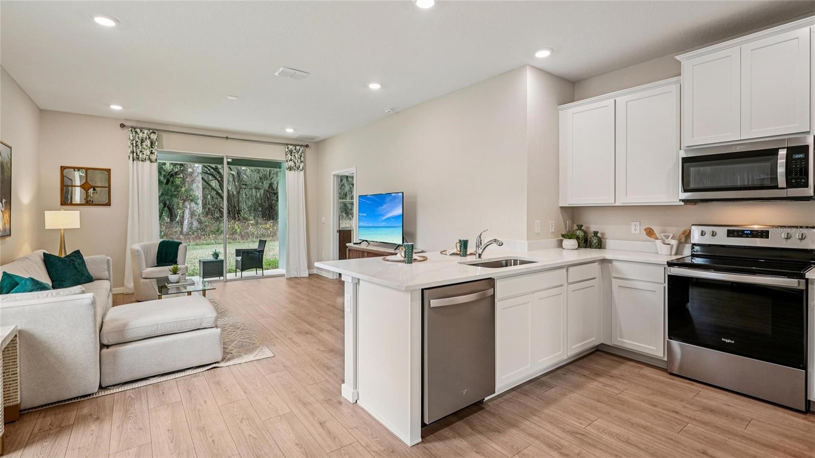 8770 Pinecrest Trl, Wildwood, FL 34785 photo