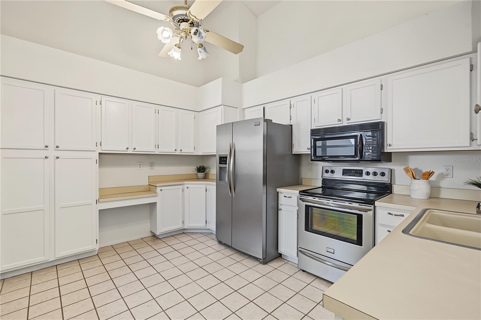 3960 Mermoor Dr, Palm Harbor, FL 34685 photo