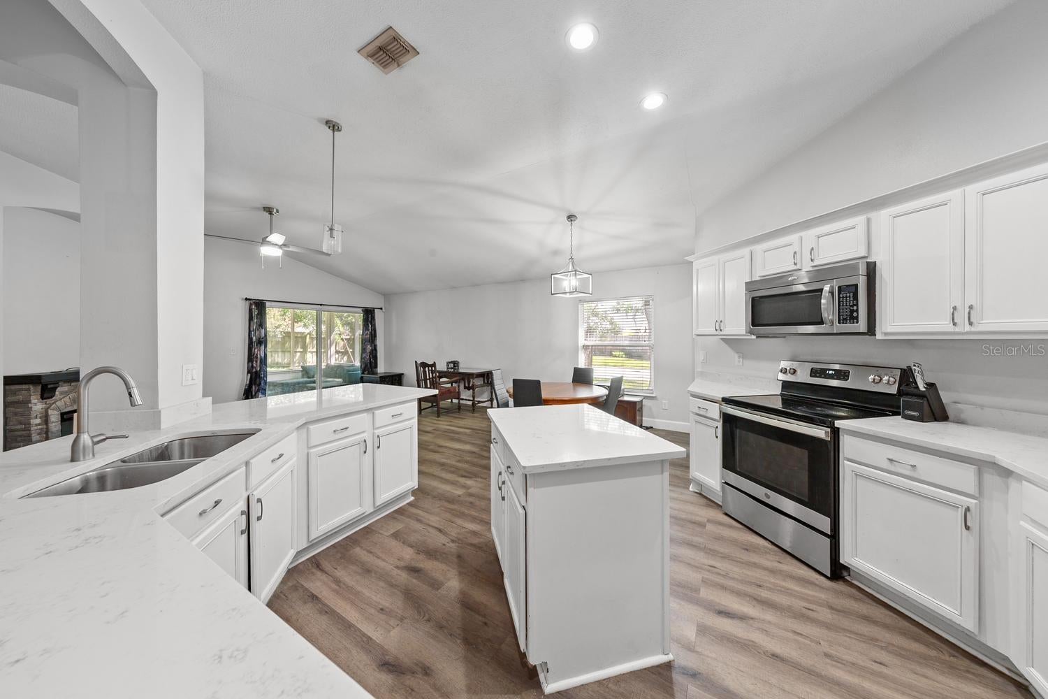 1365 Shootingstar Ln, Saint Johns, FL 32259 photo