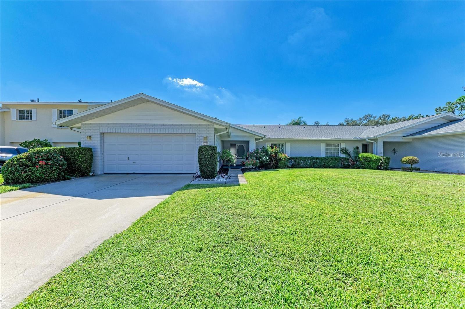 7287 Eleanor Cir, Sarasota, FL 34243