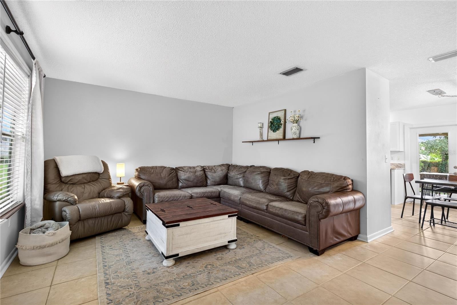 30832 Ridgeview Ave, Mount Plymouth, FL 32776 photo