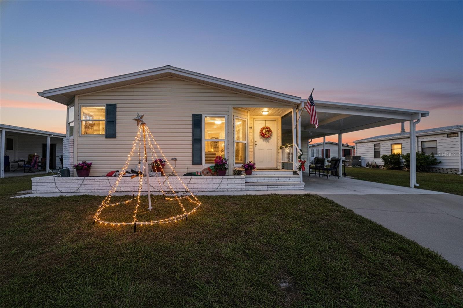512 La Playa Cir, North Port, FL 34287 photo