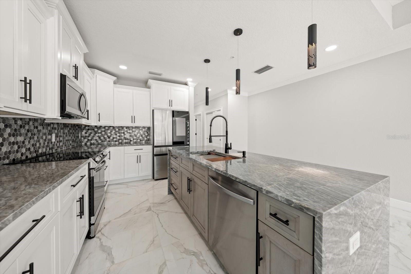 211 Dolphin Pt #201, Clearwater, FL 33767 photo