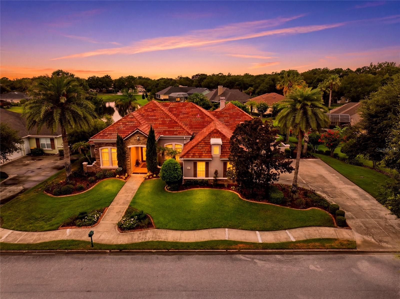 1059 Ceasars Ct, Mount Dora, FL 32757