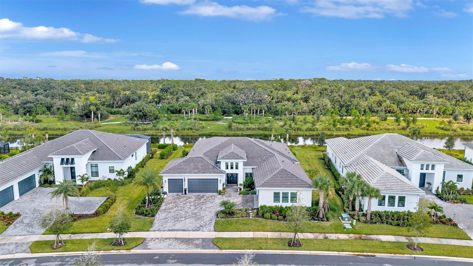 4592 Mondrian Ct, Sarasota, FL 34240 photo