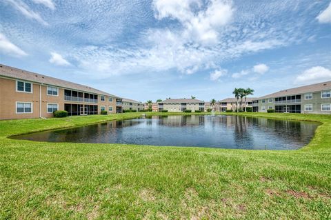 Condominium in SARASOTA FL 8417 KARPEAL DRIVE #4 36.jpg