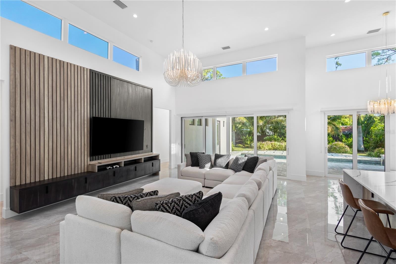 2456 Missara Ln, Sarasota, FL 34231 photo