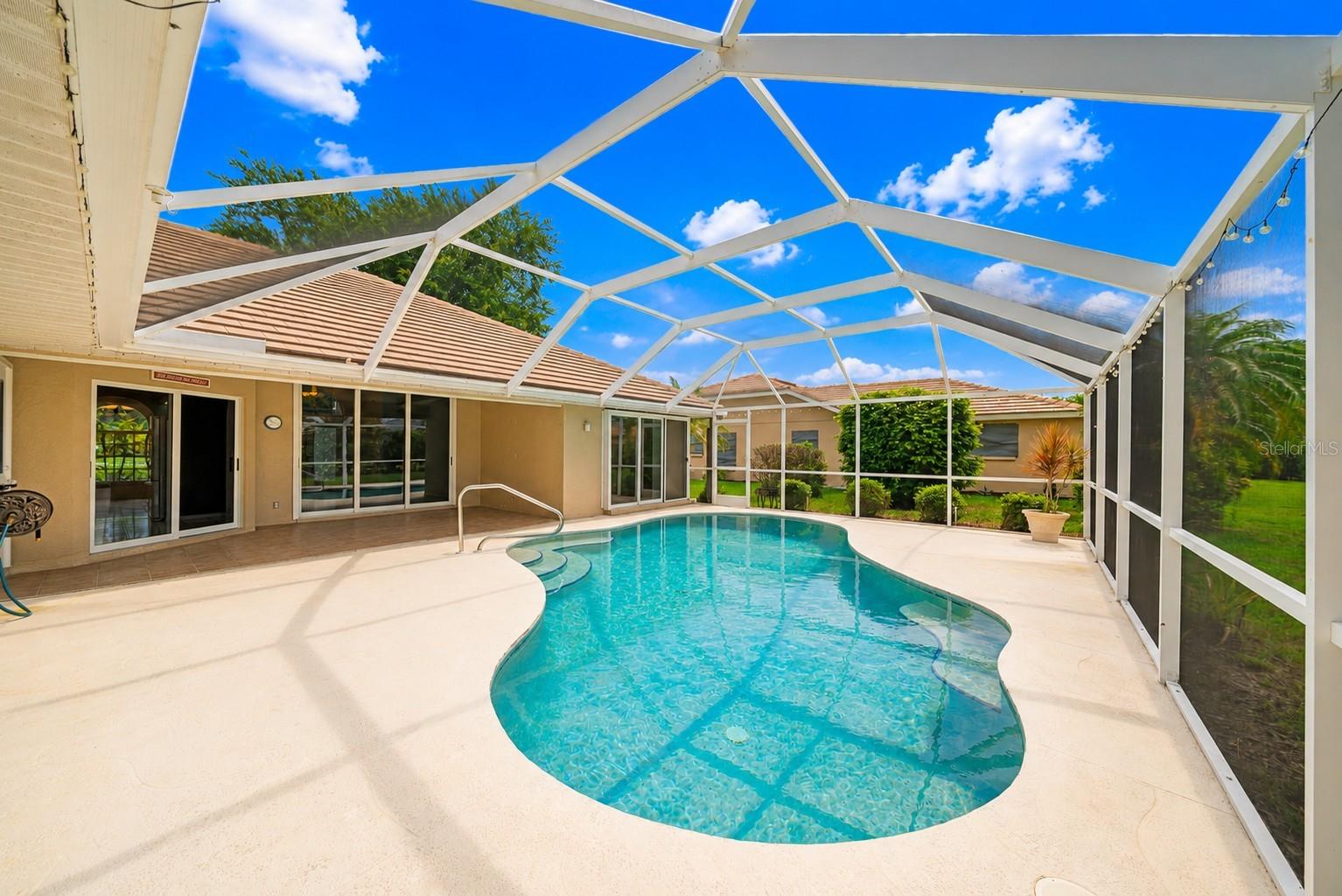 555 Park Estates Sq, Venice, FL 34293 photo