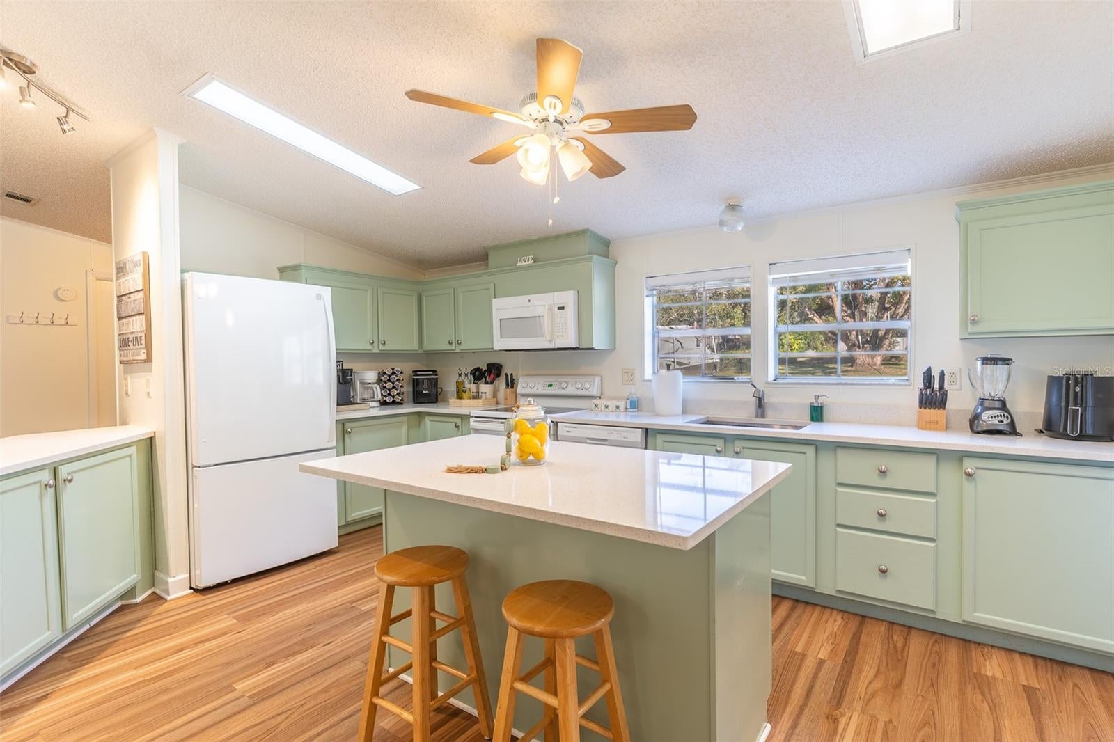 5028 Clewis Ave, Tampa, FL 33610 photo