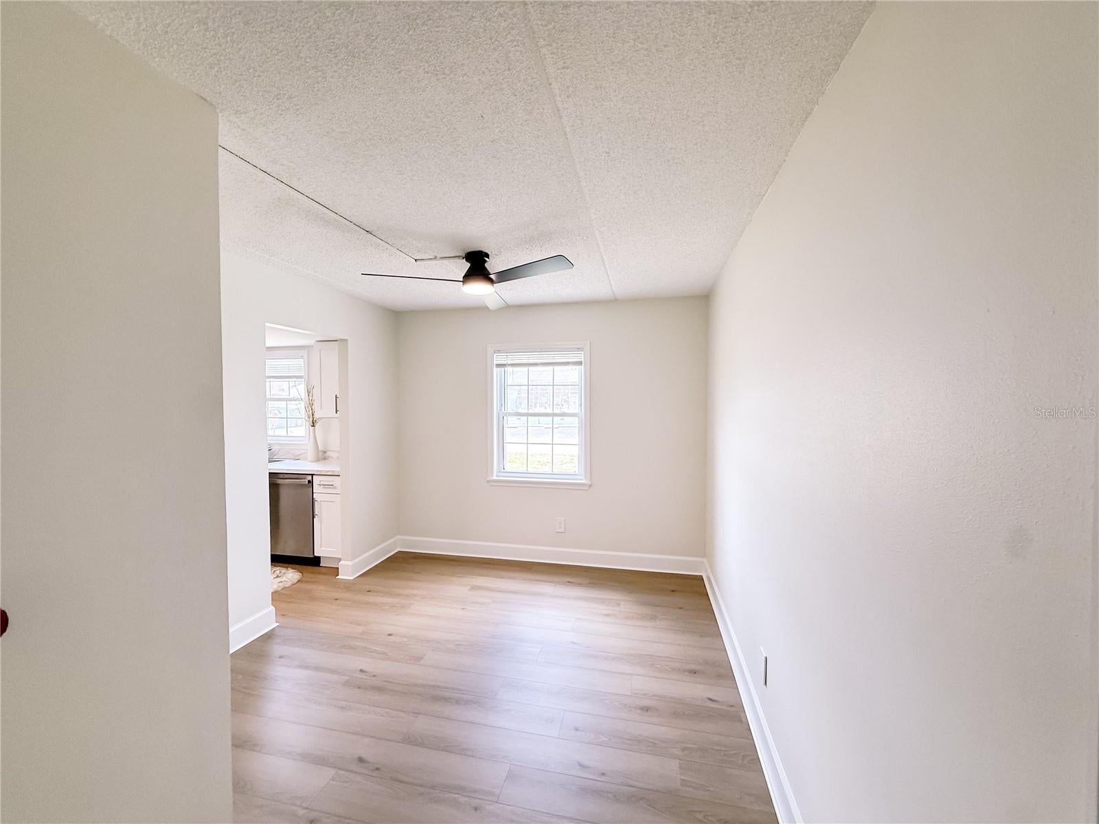 1275 85 Ave #1275 B, Saint Petersburg, FL 33702 photo