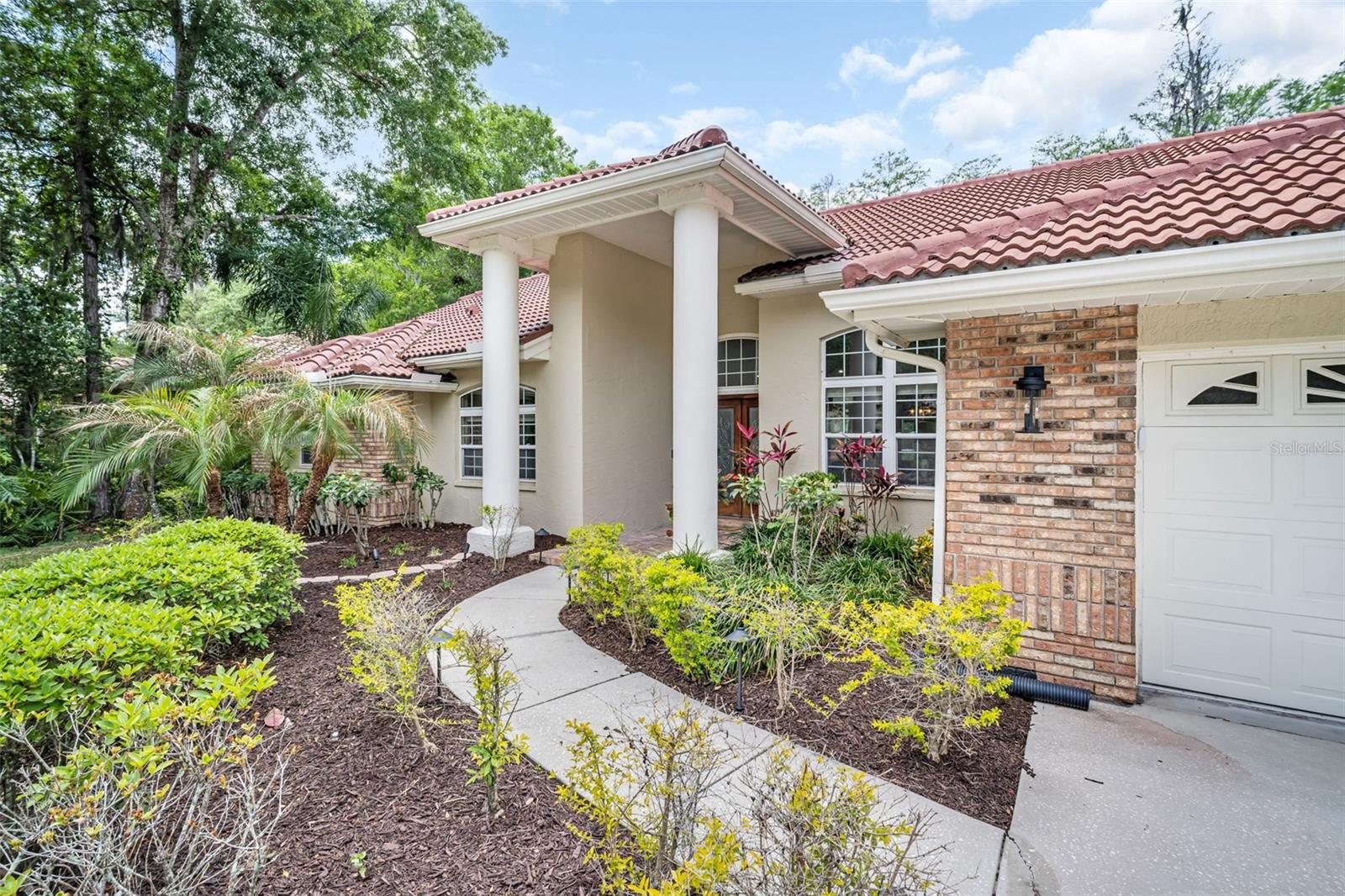 1404 Lake Woodlands Pkwy, Oldsmar, FL 34677
