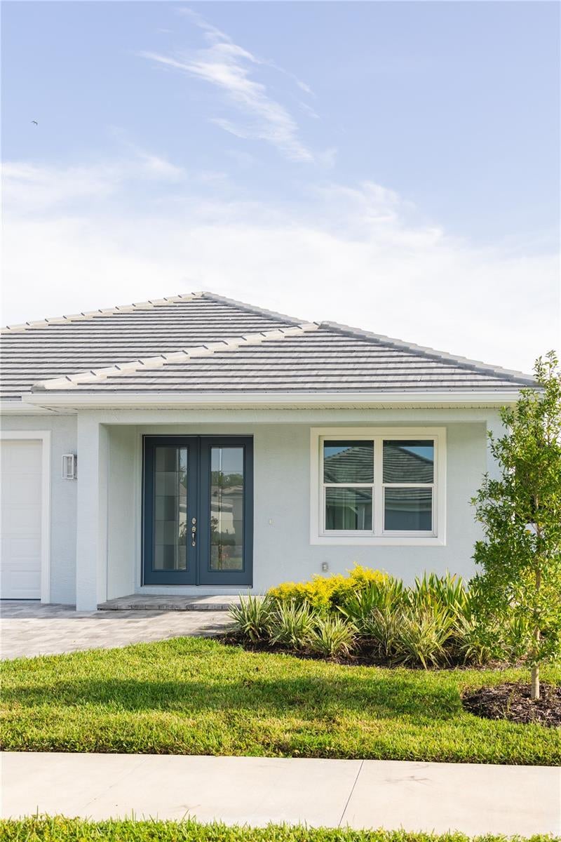 5213 Willow Lake Ct, Sarasota, FL 34233 photo