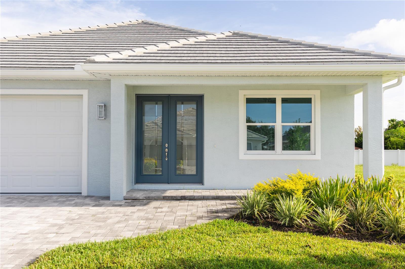 5213 Willow Lake Ct, Sarasota, FL 34233 photo