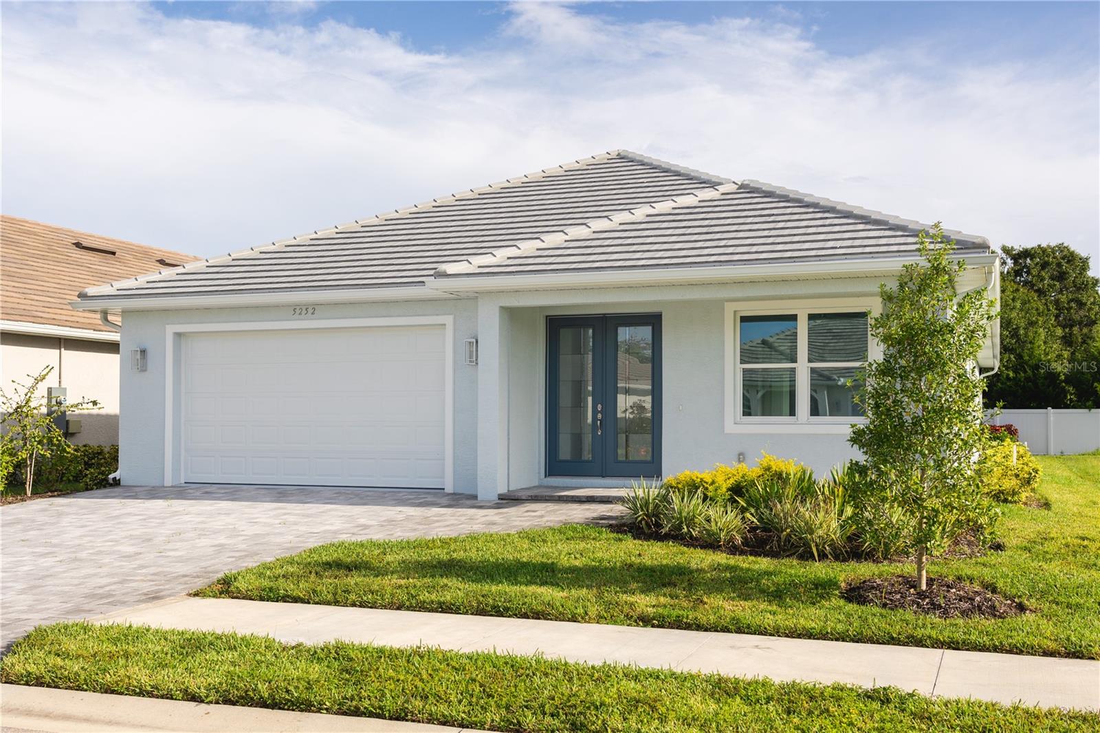 5213 Willow Lake Ct, Sarasota, FL 34233 photo
