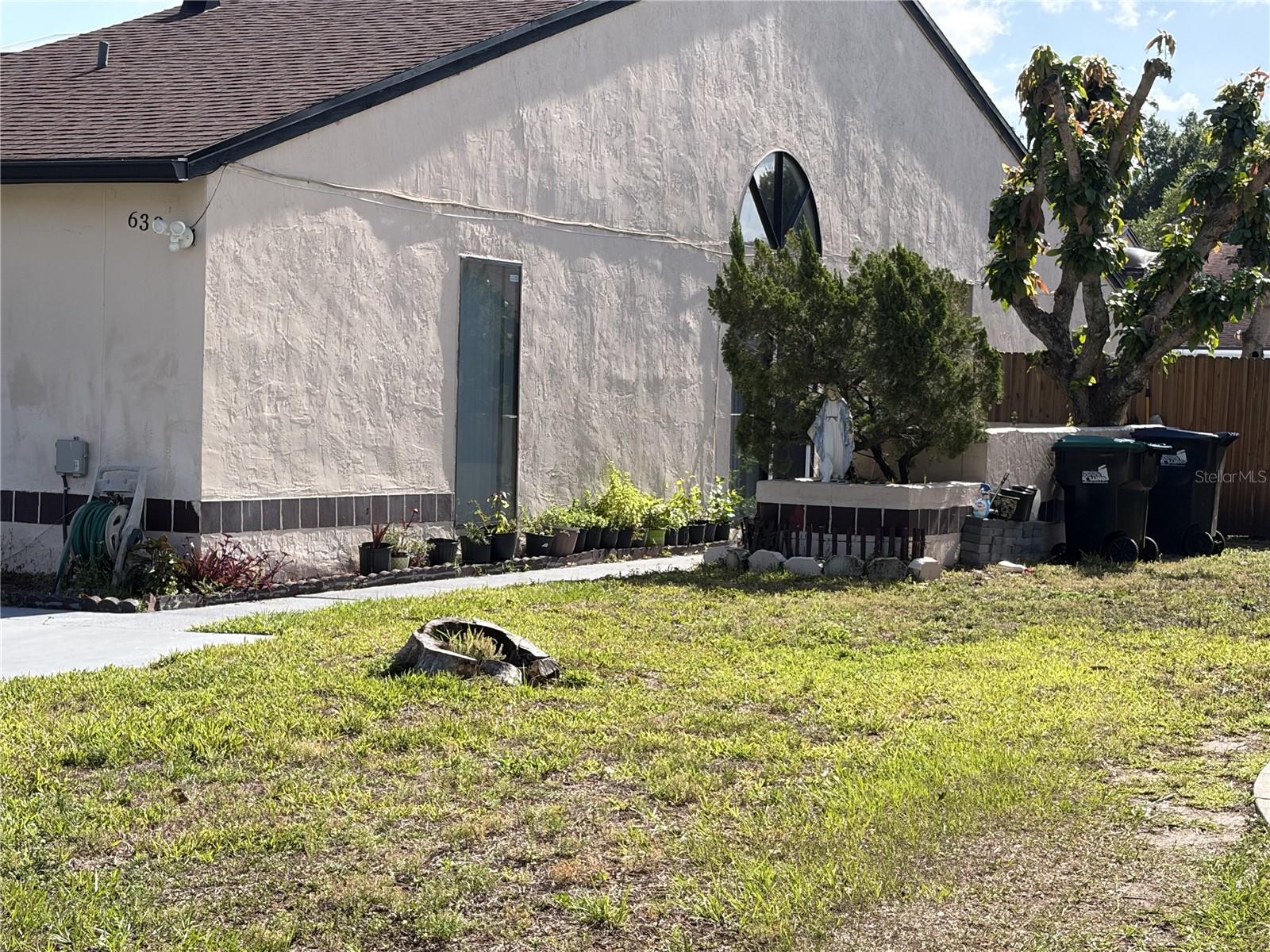 639 Golden Sunshine Cir, Orlando, FL 32807 photo