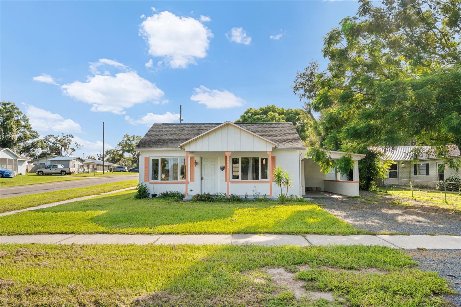 5829 12 St, Zephyrhills, FL 33542
