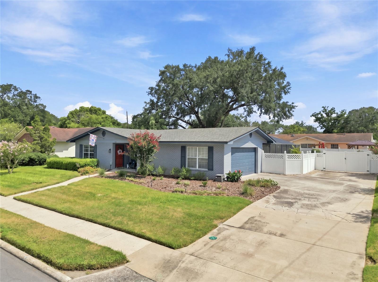 1421 Ellison Ln, Lakeland, FL 33801 photo