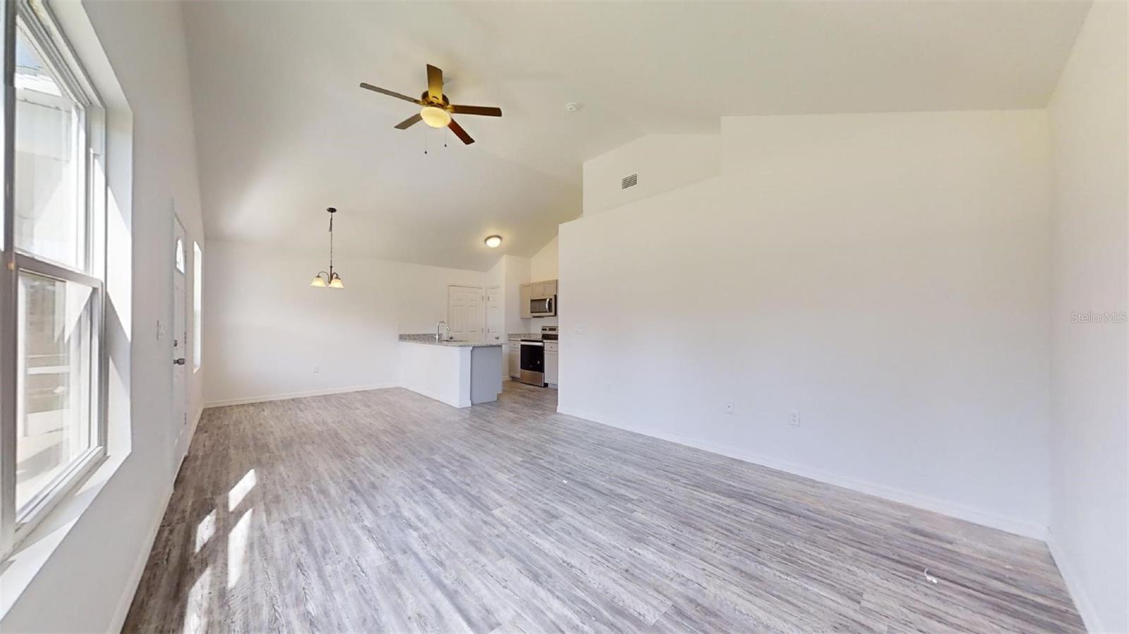 13752 SW 111 St, Dunnellon, FL 34432 photo