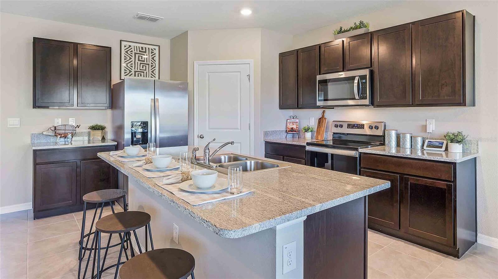 Single Family Residence in DADE CITY FL 35112 VALLEY RIDGE ROAD 3.jpg