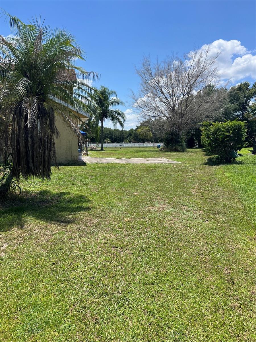 915 Hillside Ct, Winter Haven, FL 33881 photo