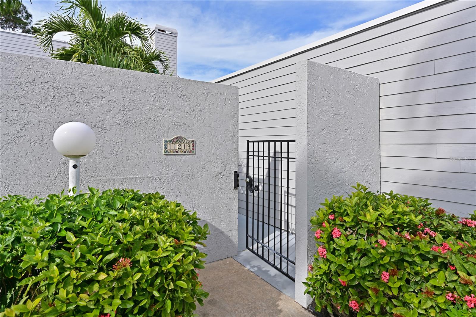 11213 Veranda Ct, Bradenton, FL 34209 photo