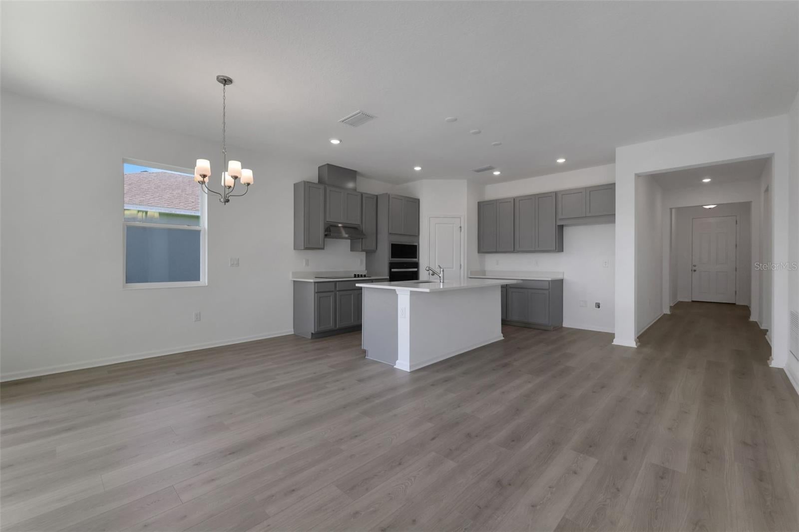 2962 Supermarine Rd, Tavares, FL 32778 photo