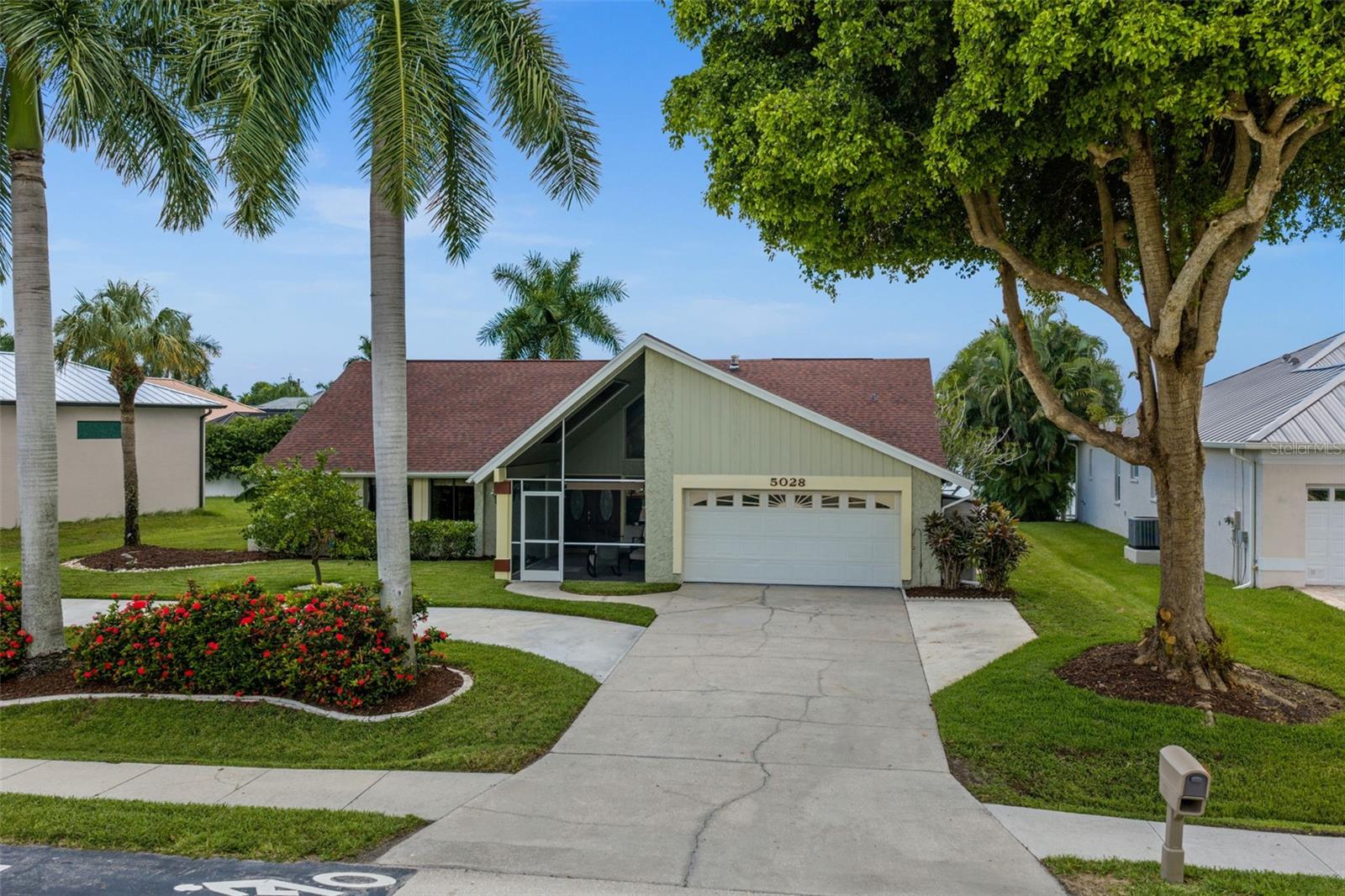 5028 Pelican Blvd, Cape Coral, FL 33914 photo