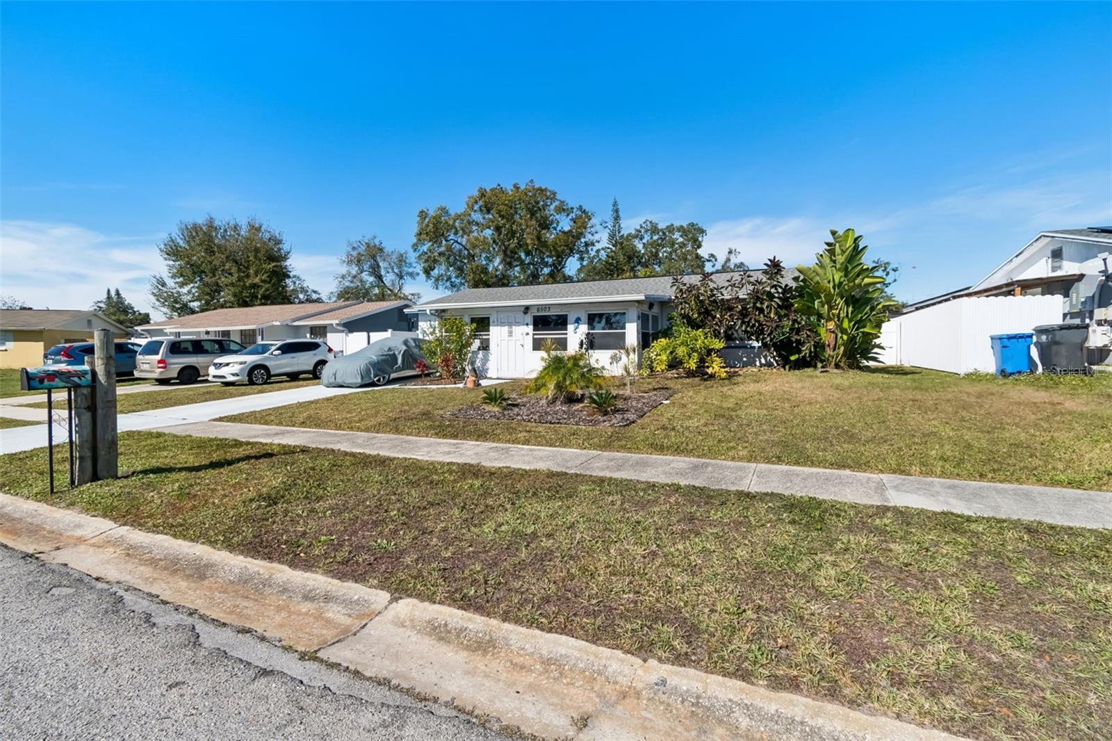 6503 Amundson Ct, Tampa, FL 33634 photo