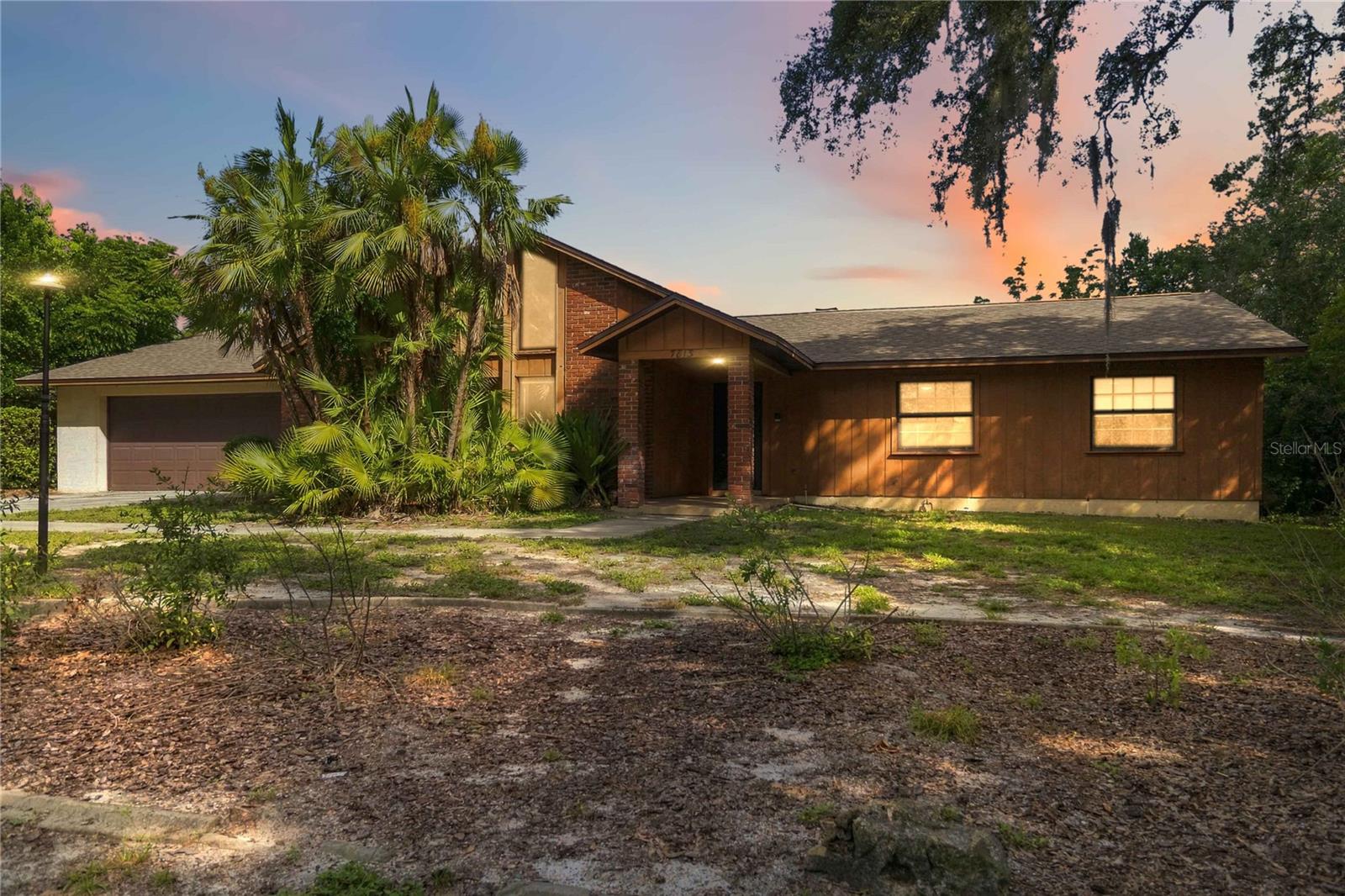 7813 Saranac Ct, Orlando, FL 32835 photo