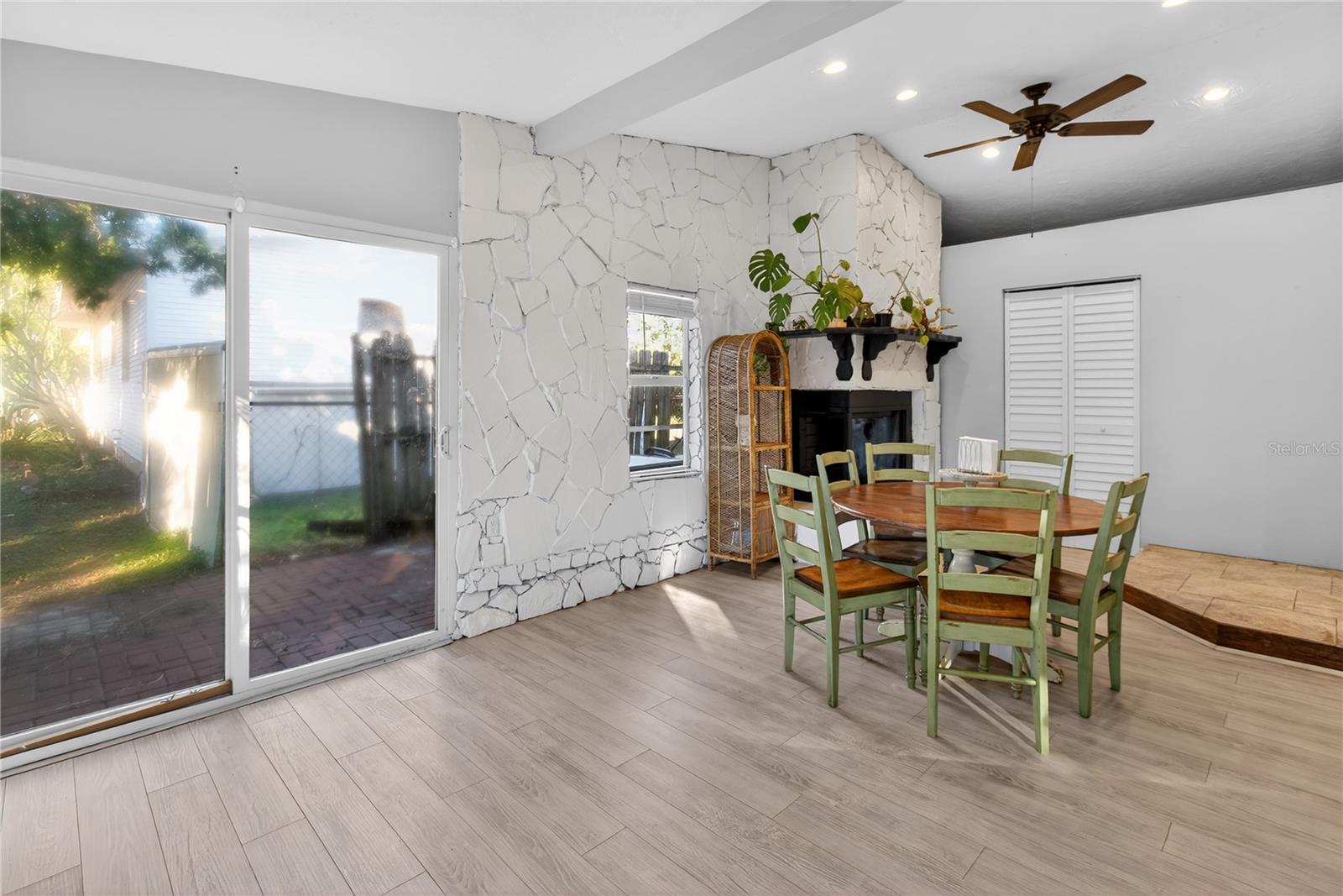 5021 37 Ave, Saint Petersburg, FL 33710 photo