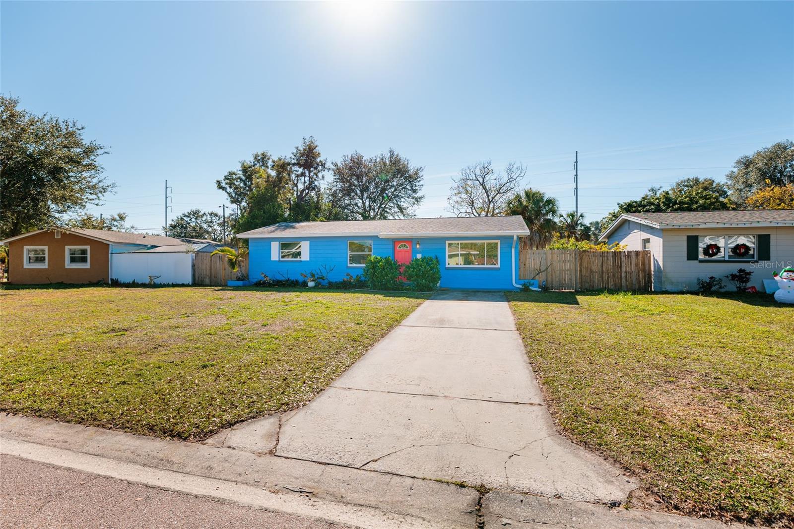704 72 Ave, Saint Petersburg, FL 33702 photo