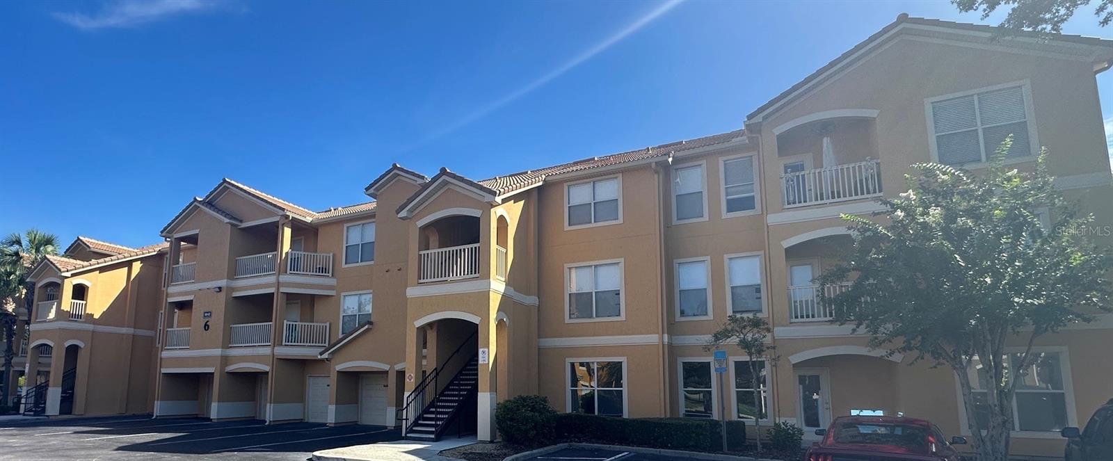 8842 Villa View Circle 301, Orlando, FL 32821