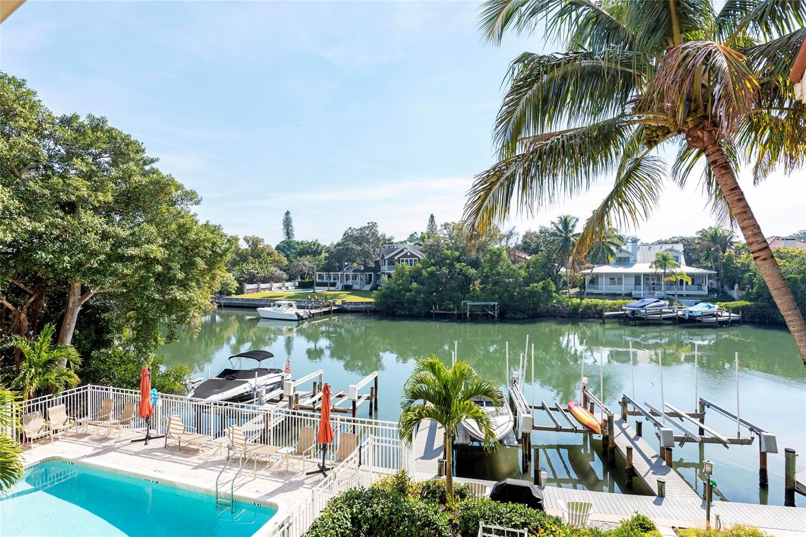 870 Hudson Ave, Sarasota, FL 34236