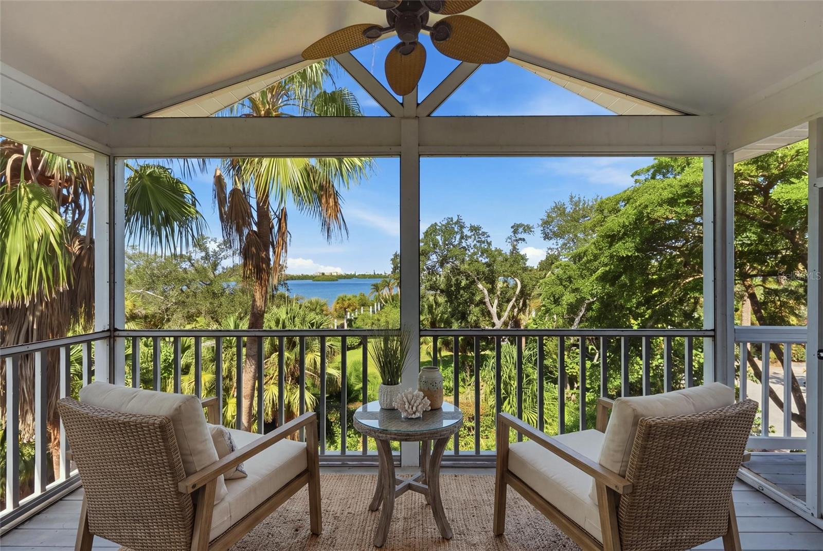 8963 Fishermens Bay Dr, Sarasota, FL 34231 photo