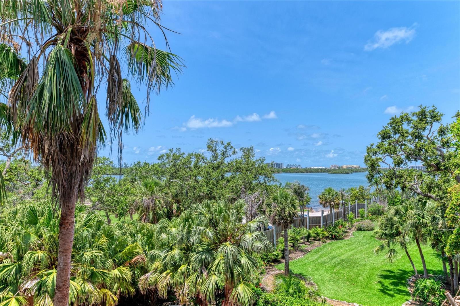 8963 Fishermens Bay Dr, Sarasota, FL 34231 photo